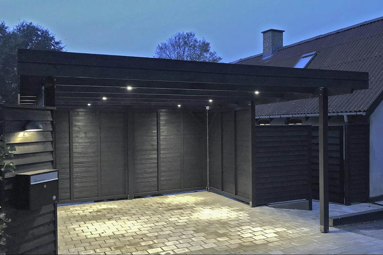 Flot og solid carport Carport